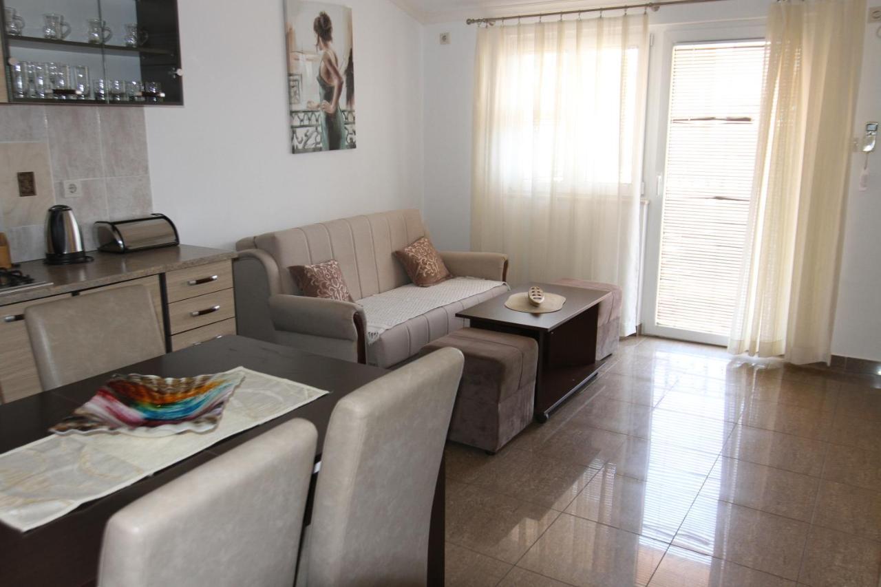 Apartments Muhar 스베티스테판 외부 사진