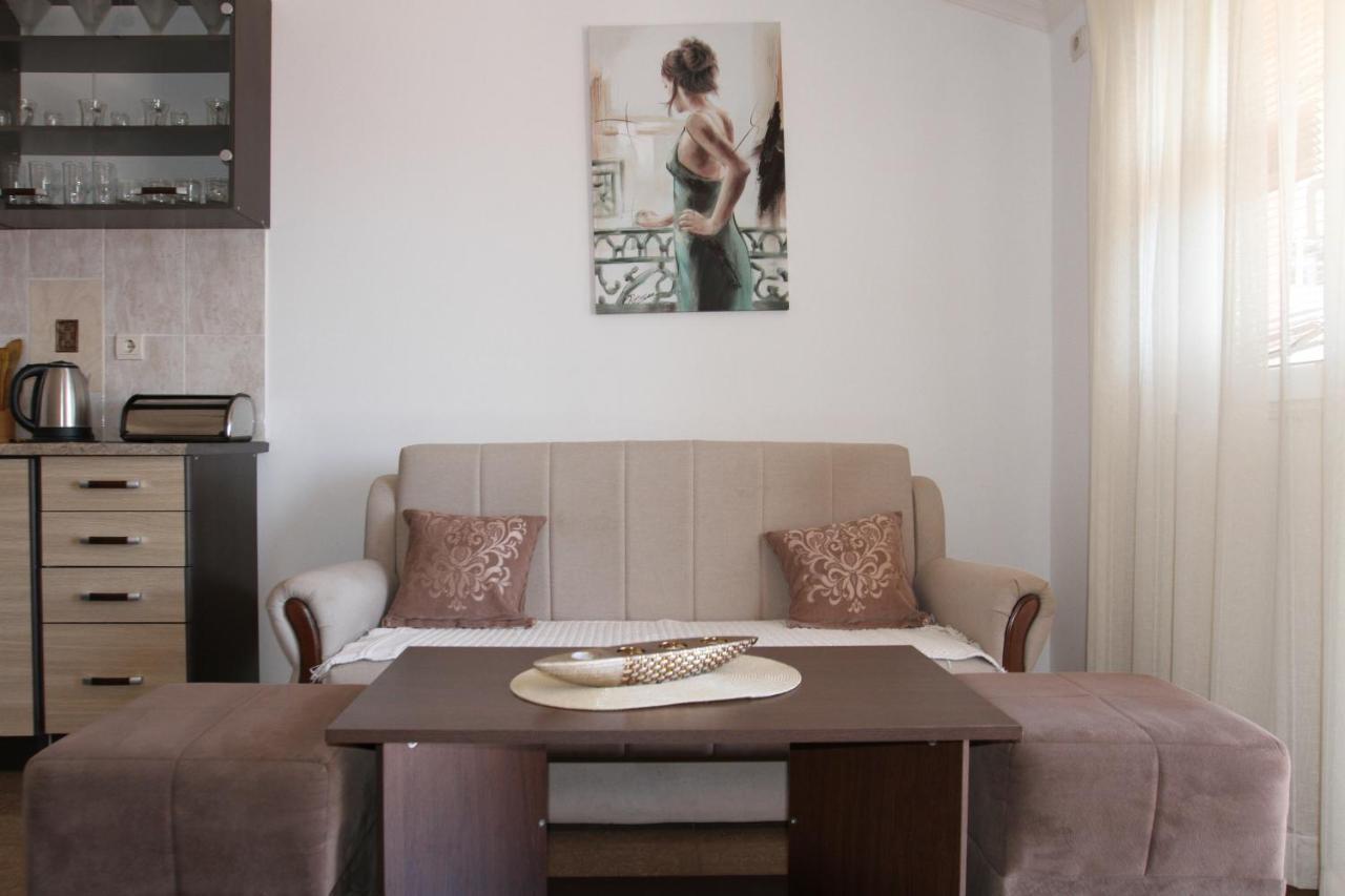 Apartments Muhar 스베티스테판 외부 사진
